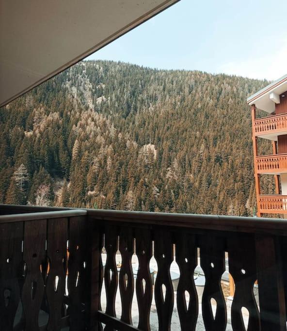 Appartement Aux Pieds Des Pistes Modane Exterior photo
